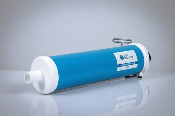 blue VO2 calibration syringe lying on gray background
